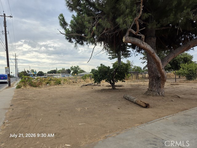 5166 E Tulare St, Fresno, CA 93727