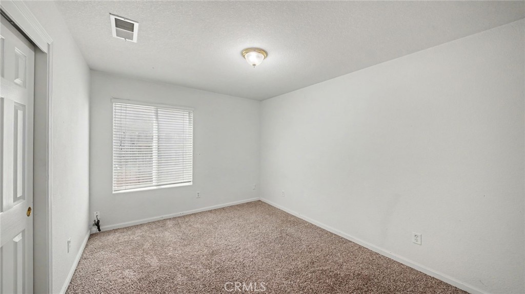 2204 W Sweet Water Ct, Merced, CA 95348