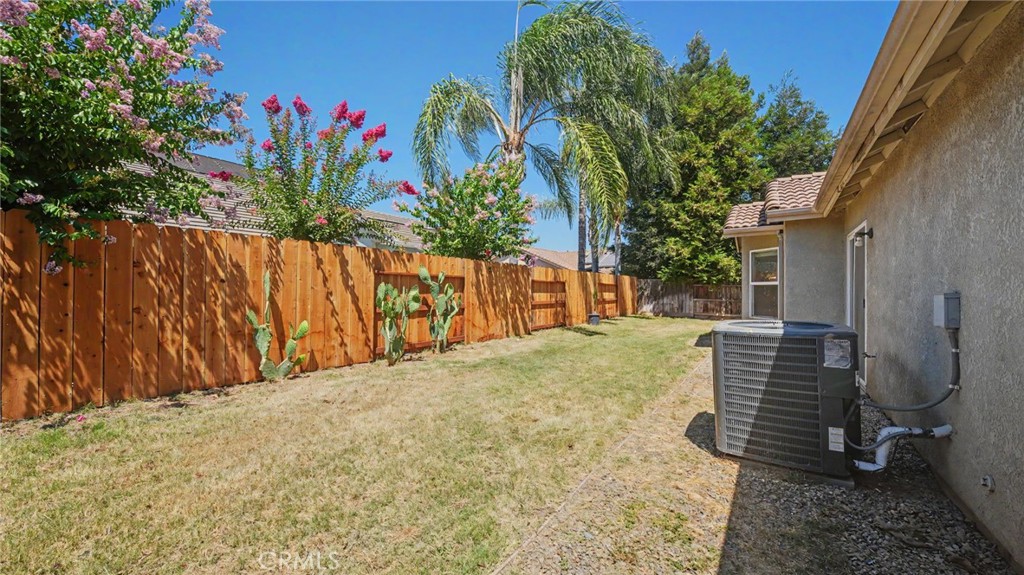 2204 W Sweet Water Ct, Merced, CA 95348