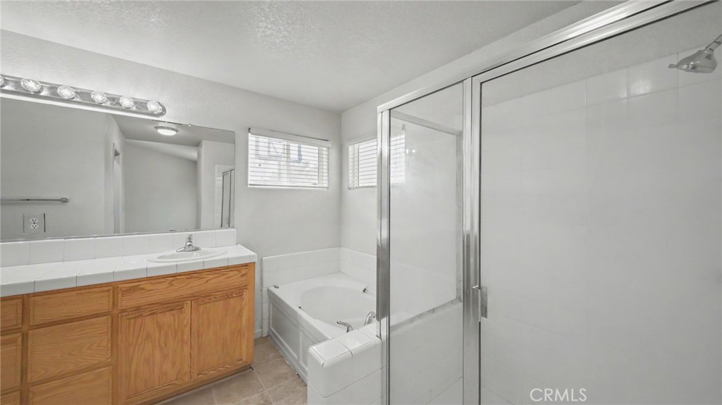 2204 W Sweet Water Ct, Merced, CA 95348