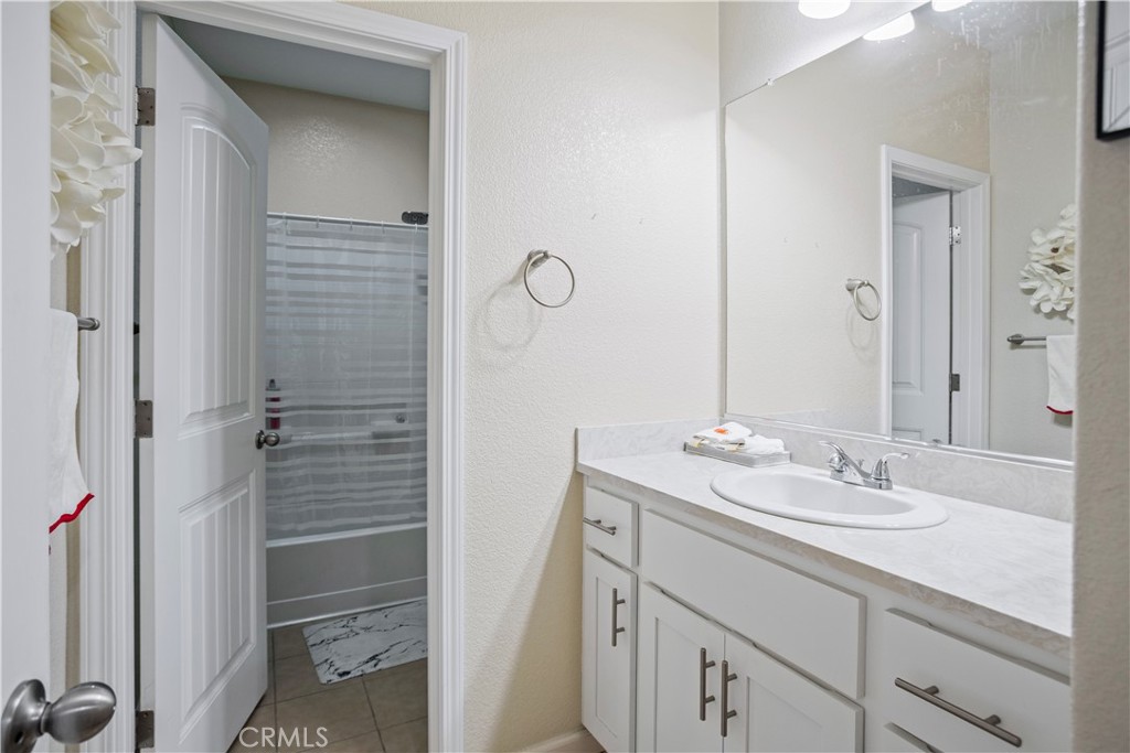 4861 Langley, Merced, CA 95348