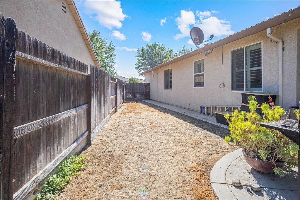 4861 Langley, Merced, CA 95348