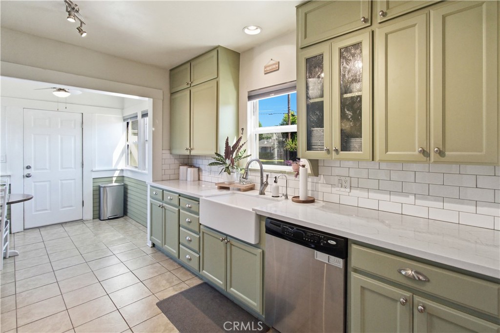 1999 Highland Dr, Merced, CA 95340