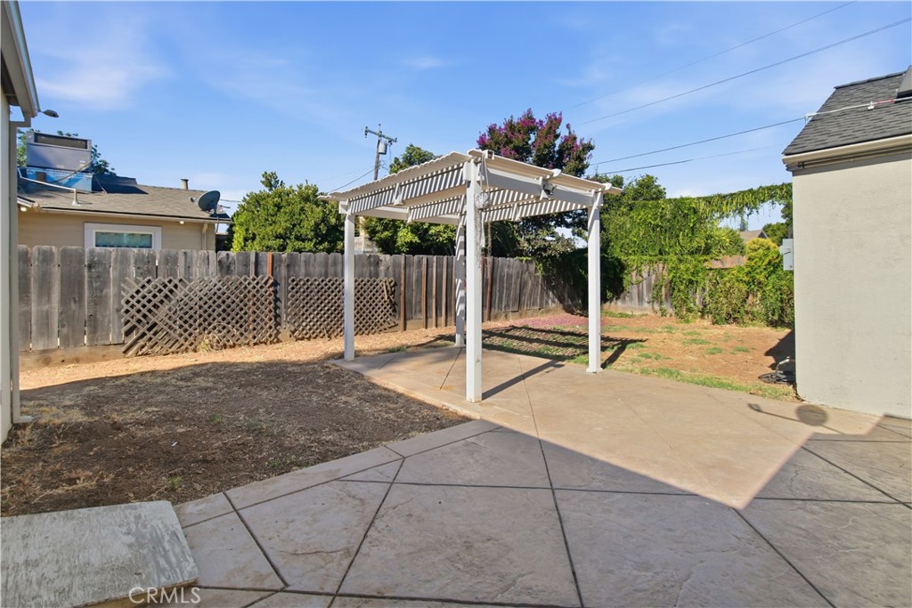 1999 Highland Dr, Merced, CA 95340