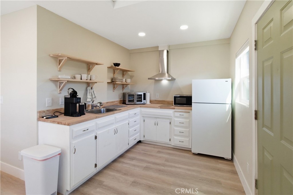 1999 Highland Dr, Merced, CA 95340