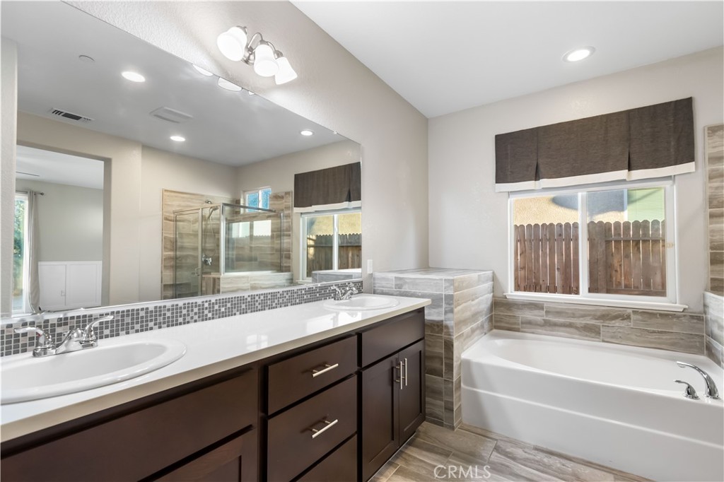 2611 Stone Creek, Atwater, CA 95301