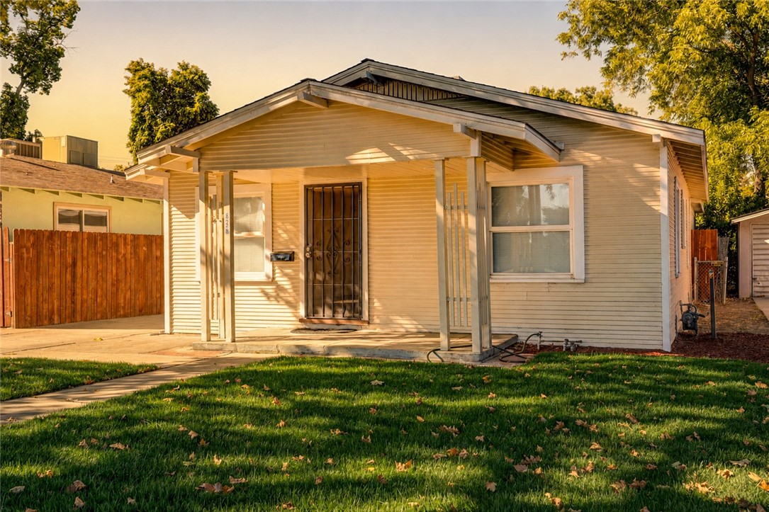 828 W 23rd St, Merced, CA 95340