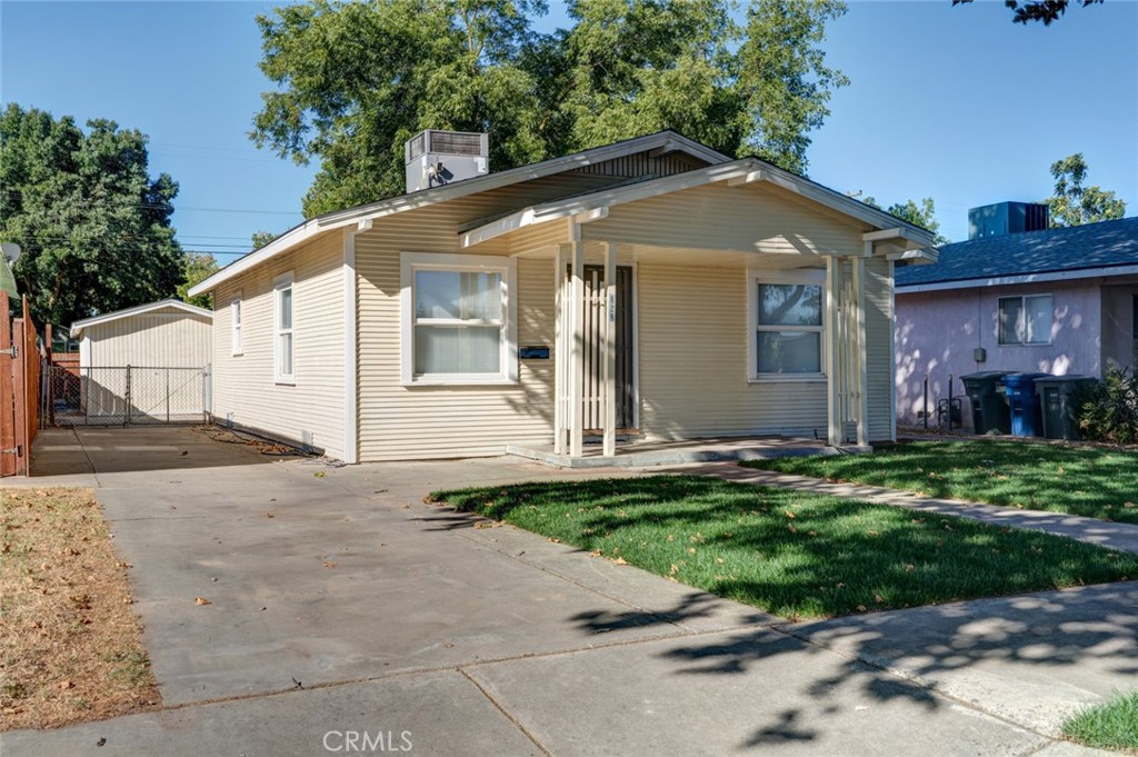 828 W 23rd St, Merced, CA 95340