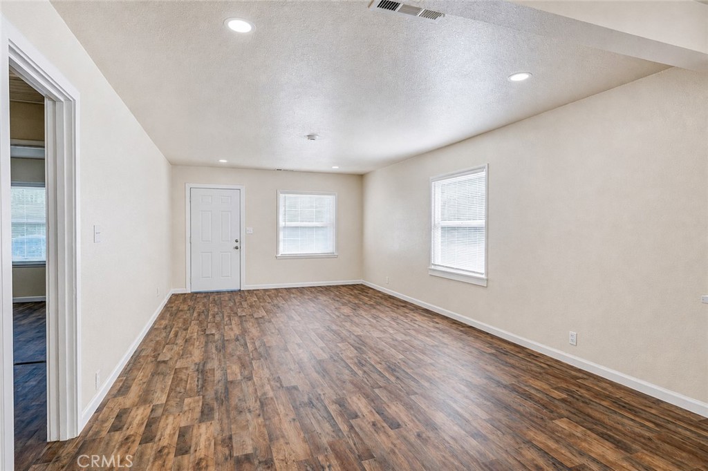 828 W 23rd St, Merced, CA 95340