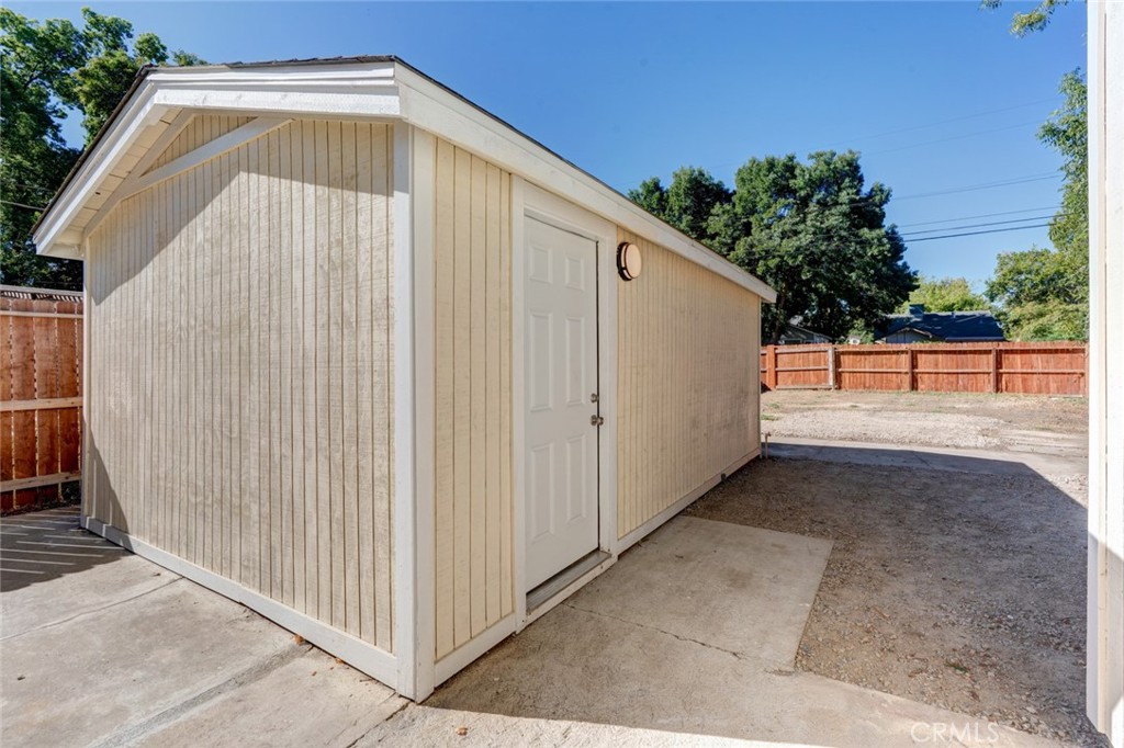 828 W 23rd St, Merced, CA 95340