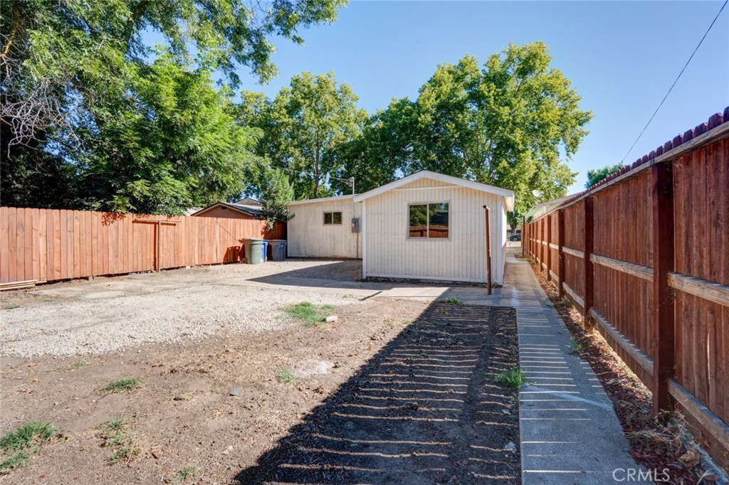 828 W 23rd St, Merced, CA 95340