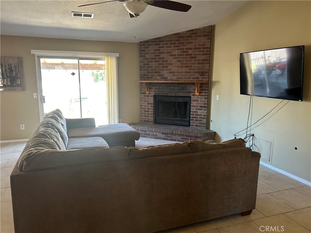 249 Live Oak, Atwater, CA 95301