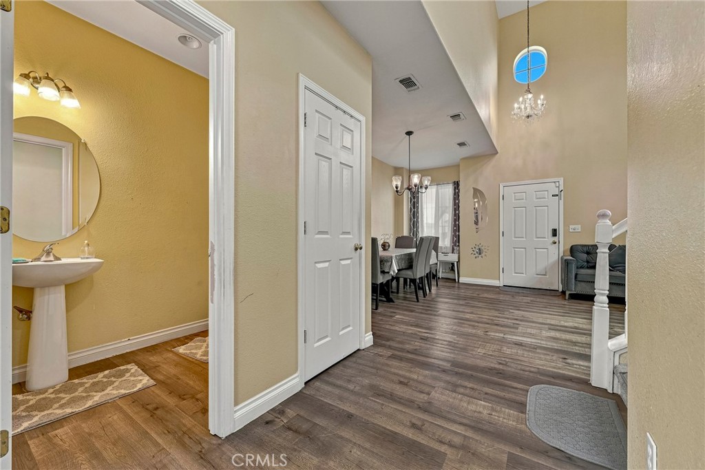 63 Maia Ct, Merced, CA 95341