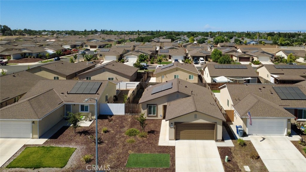 677 Mackenzie Ct, Merced, CA 95341