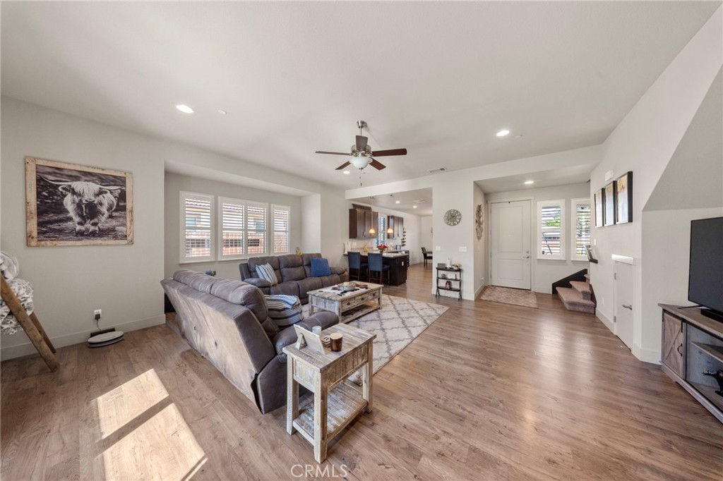 8675 Anning Ct, Hilmar, CA 95324