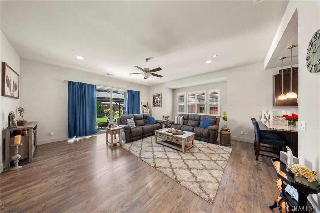 8675 Anning Ct, Hilmar, CA 95324