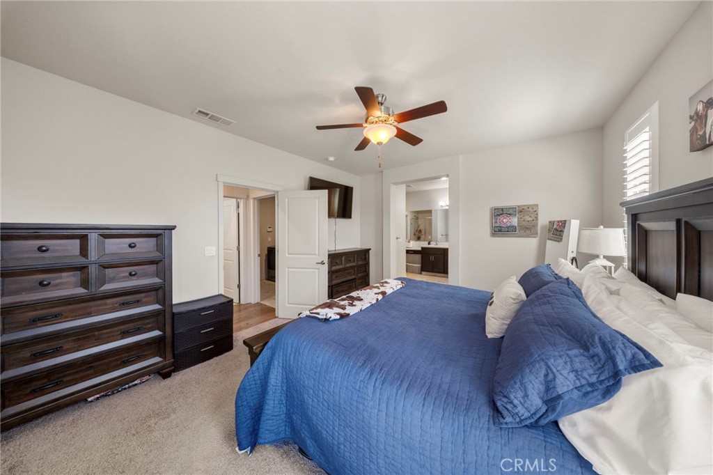 8675 Anning Ct, Hilmar, CA 95324