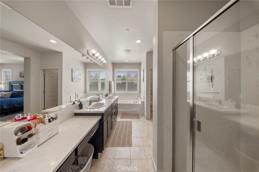 8675 Anning Ct, Hilmar, CA 95324