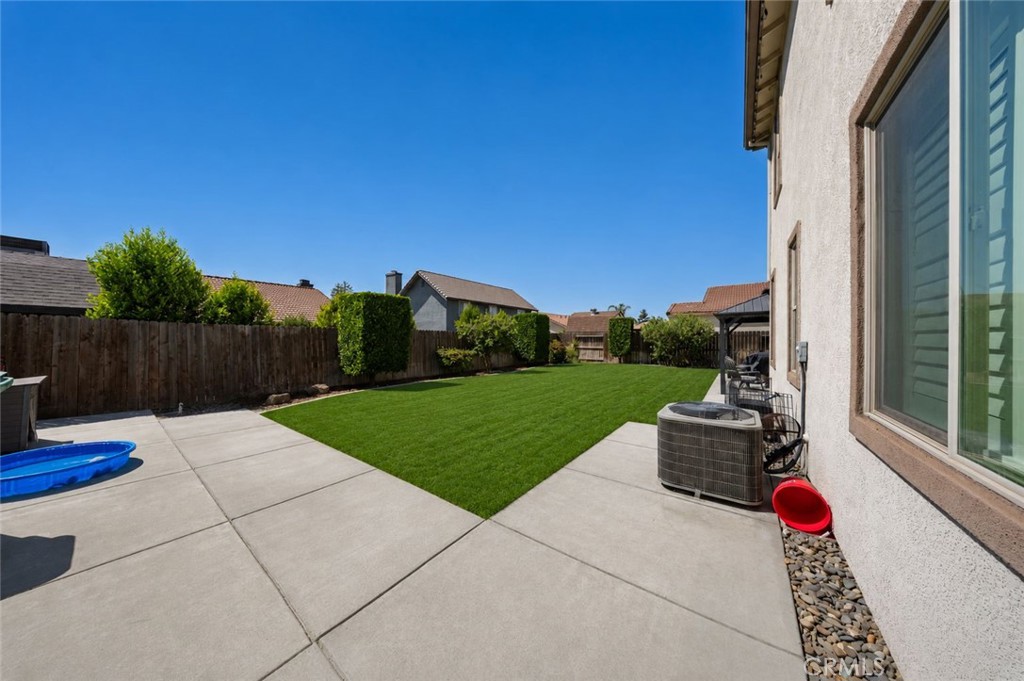 8675 Anning Ct, Hilmar, CA 95324