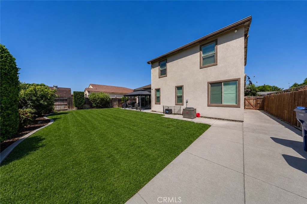 8675 Anning Ct, Hilmar, CA 95324