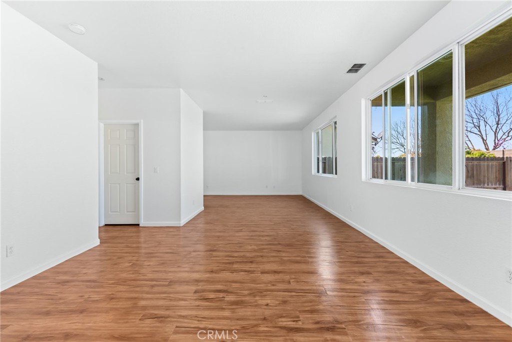 1463 Esplanade, Merced, CA 95348