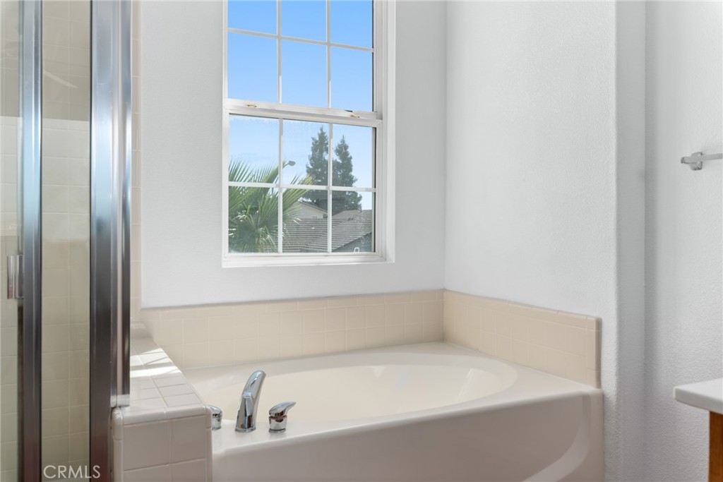 1463 Esplanade, Merced, CA 95348