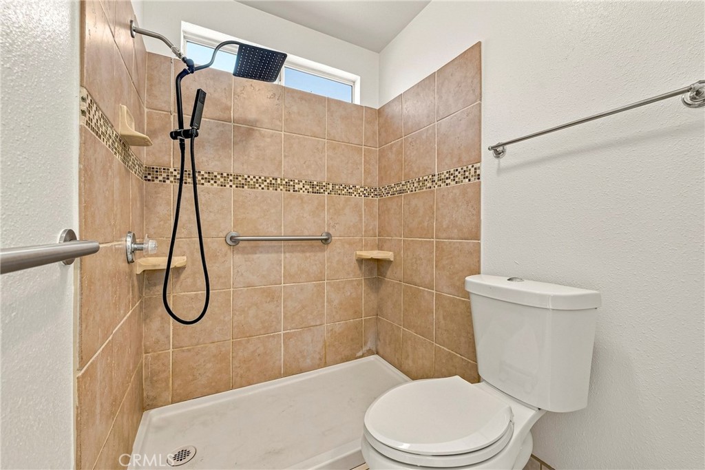 2720 Yosemite Ct, Atwater, CA 95301