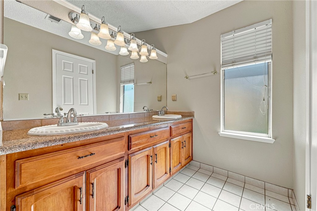 2720 Yosemite Ct, Atwater, CA 95301