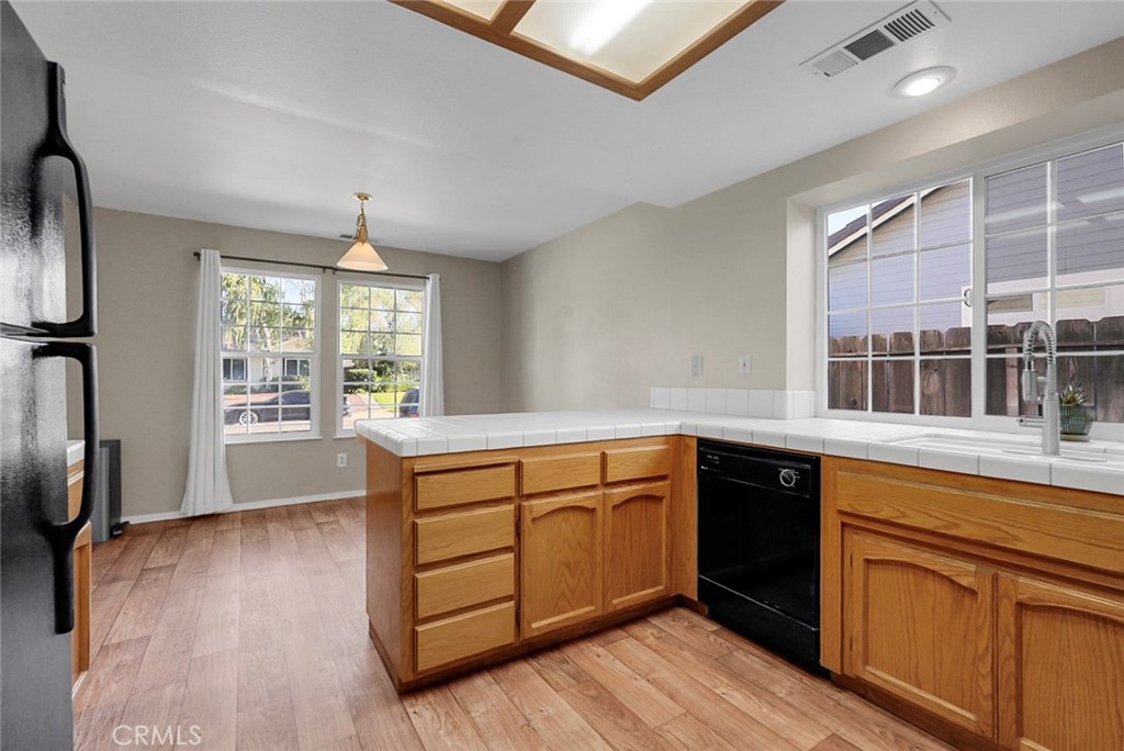 975 Doe Ct, Merced, CA 95340