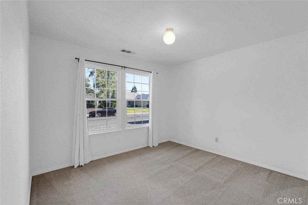 975 Doe Ct, Merced, CA 95340