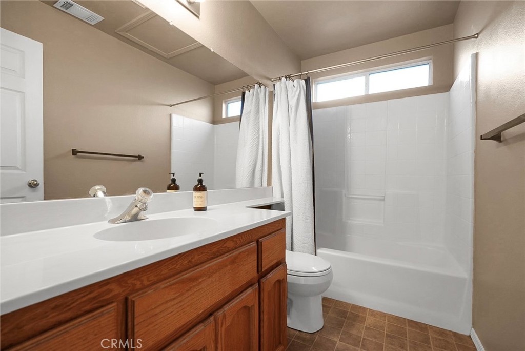 975 Doe Ct, Merced, CA 95340