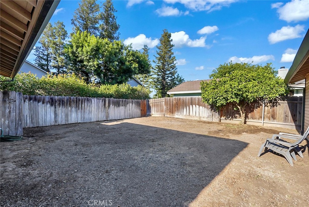 975 Doe Ct, Merced, CA 95340