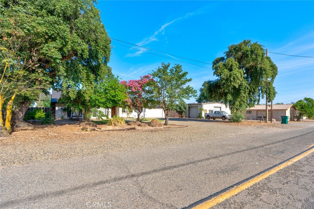 3289 Fresno, Le Grand, CA 95333