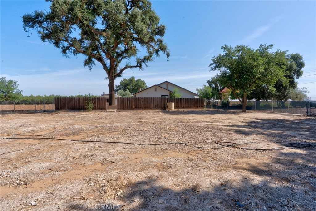 3289 Fresno, Le Grand, CA 95333