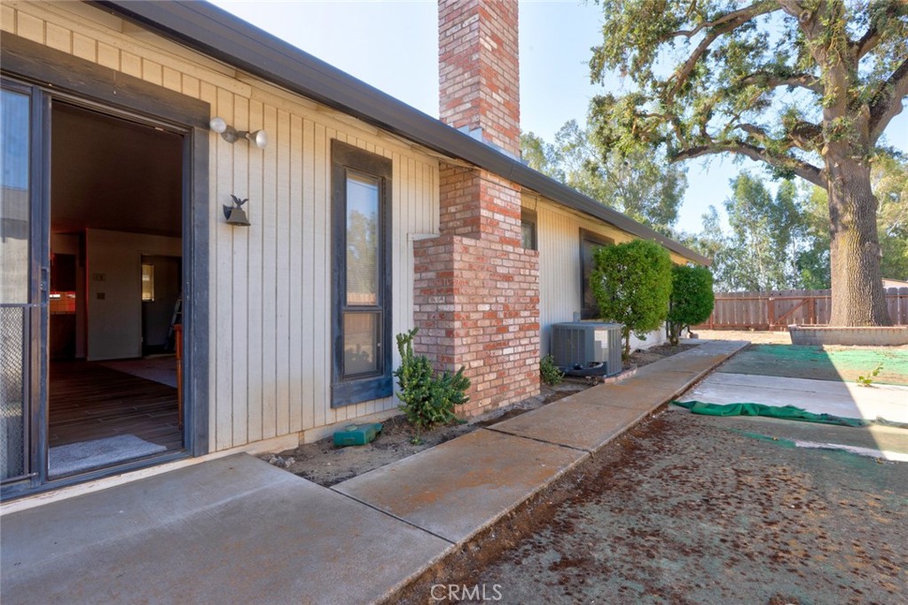 3289 Fresno, Le Grand, CA 95333