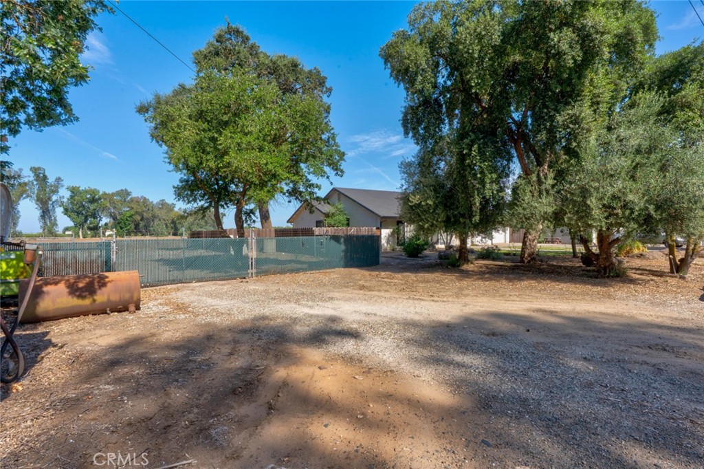 3289 Fresno, Le Grand, CA 95333