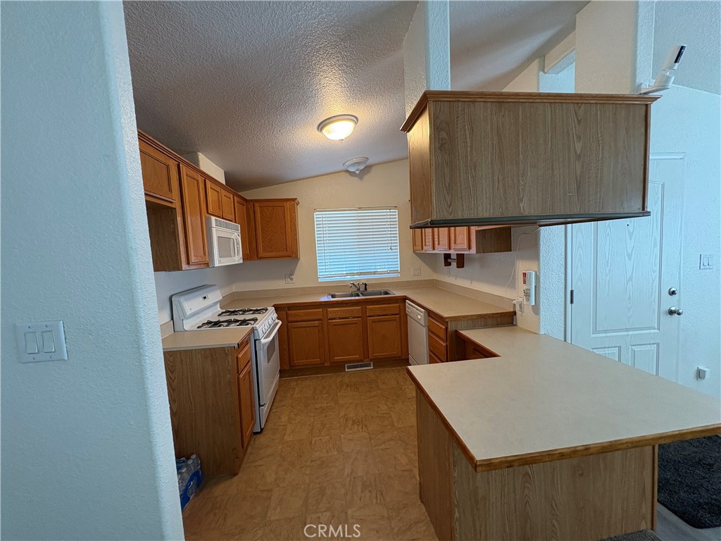 2499 Gerard #38, Merced, CA 95341