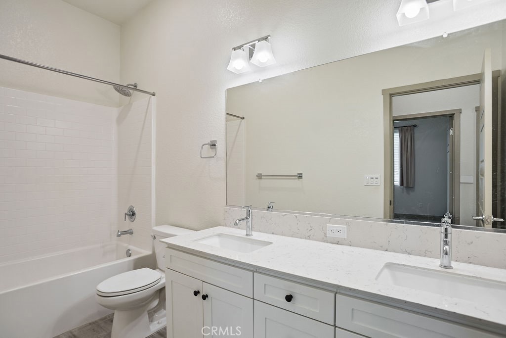 2446 Valverde, Merced, CA 95340