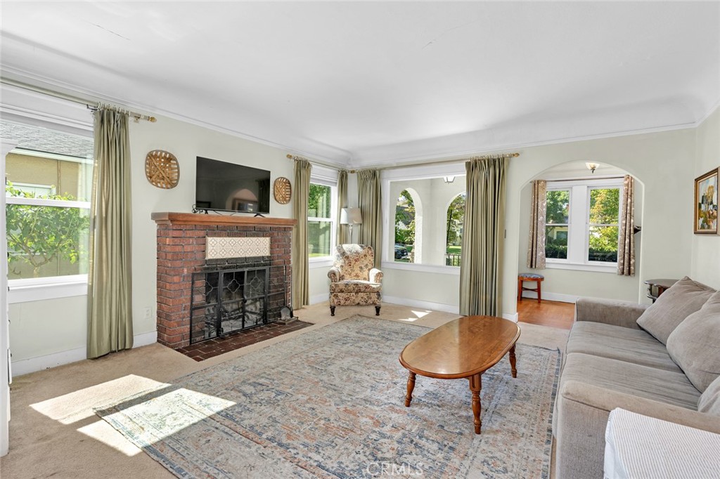 119 W 27th, Merced, CA 95340