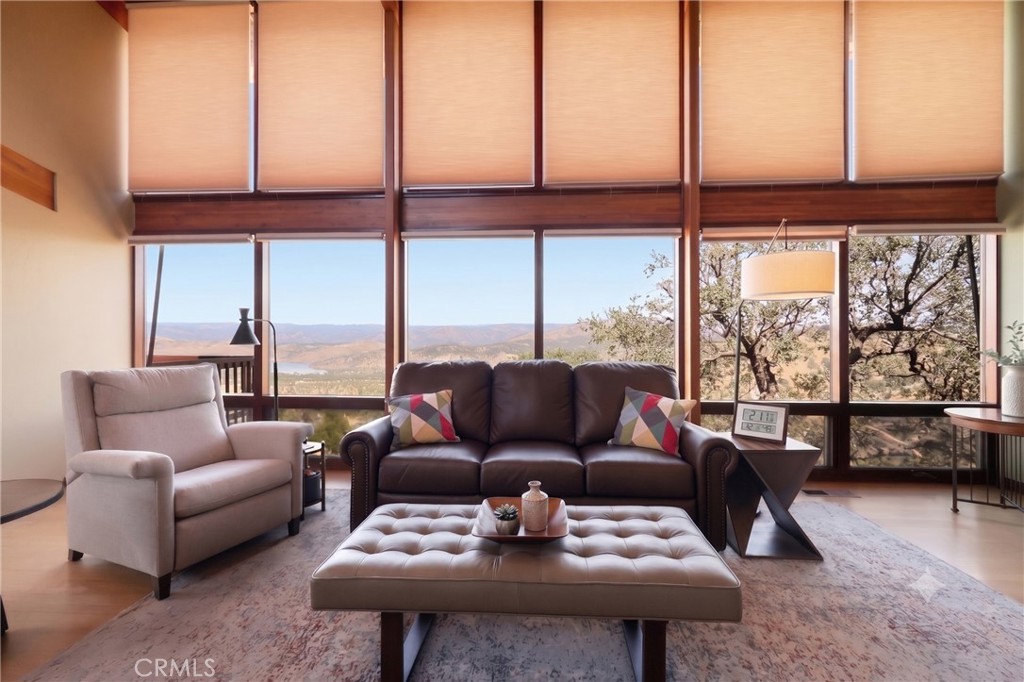 9256 Lazo Way, La Grange, CA 95329