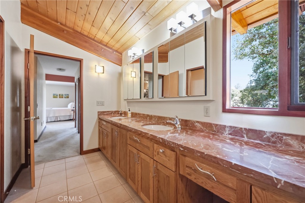 9256 Lazo Way, La Grange, CA 95329