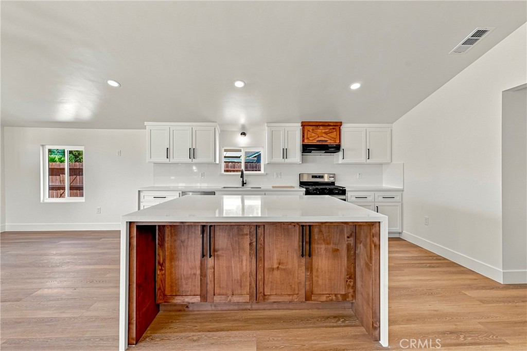 1340 Rita Mae, Merced, CA 95341
