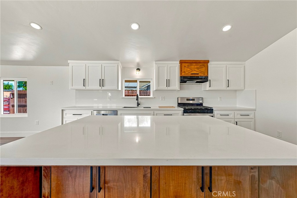 1340 Rita Mae, Merced, CA 95341