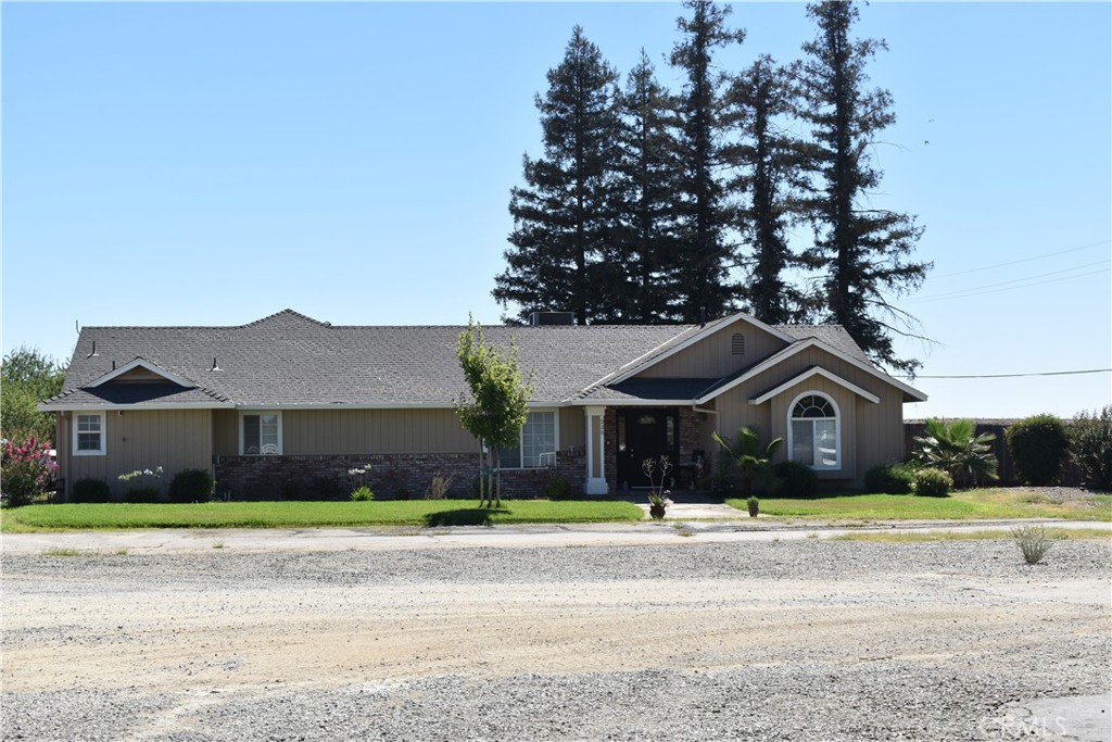 220 W Bellevue rd, Merced, CA 95348