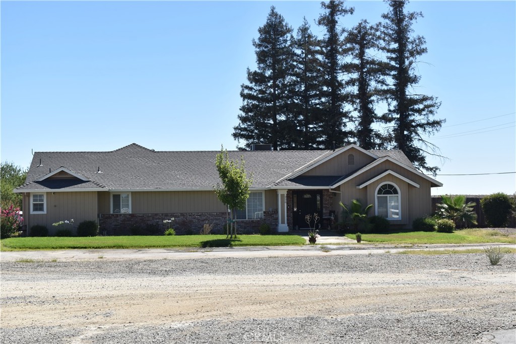 220 W Bellevue rd, Merced, CA 95348