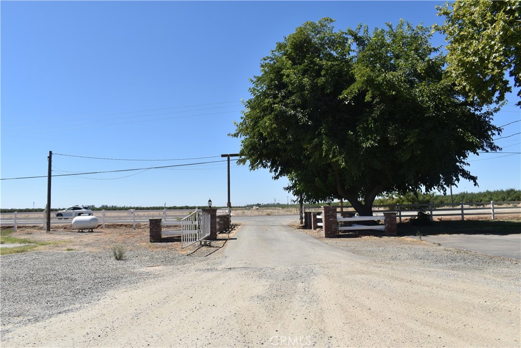 220 W Bellevue rd, Merced, CA 95348