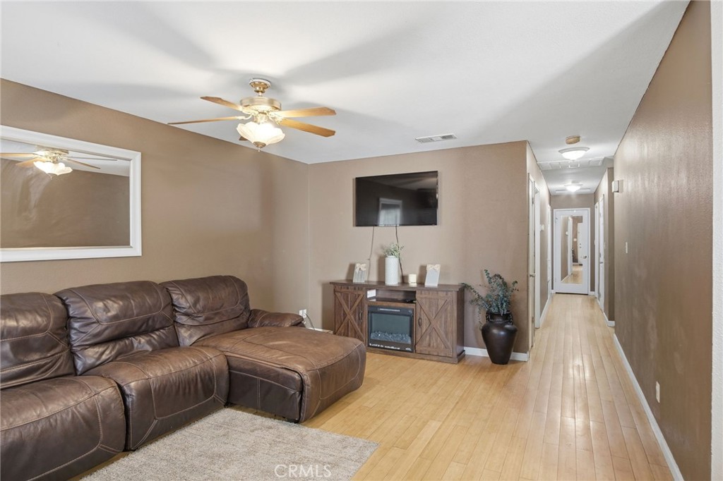 9207 Ayala Ct, Planada, CA 95340