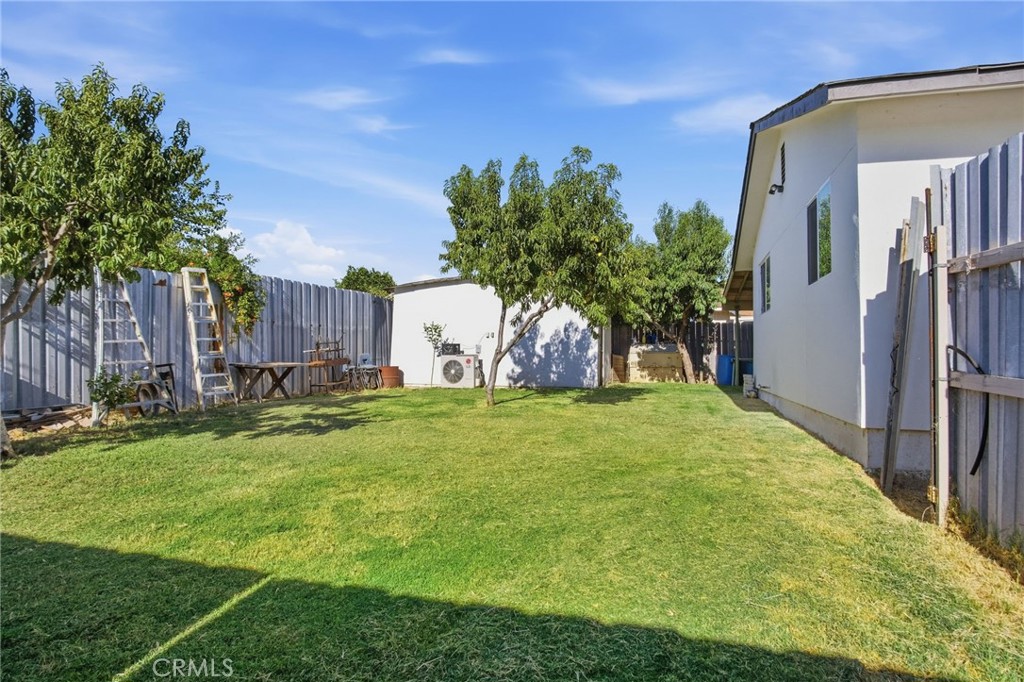 9207 Ayala Ct, Planada, CA 95340