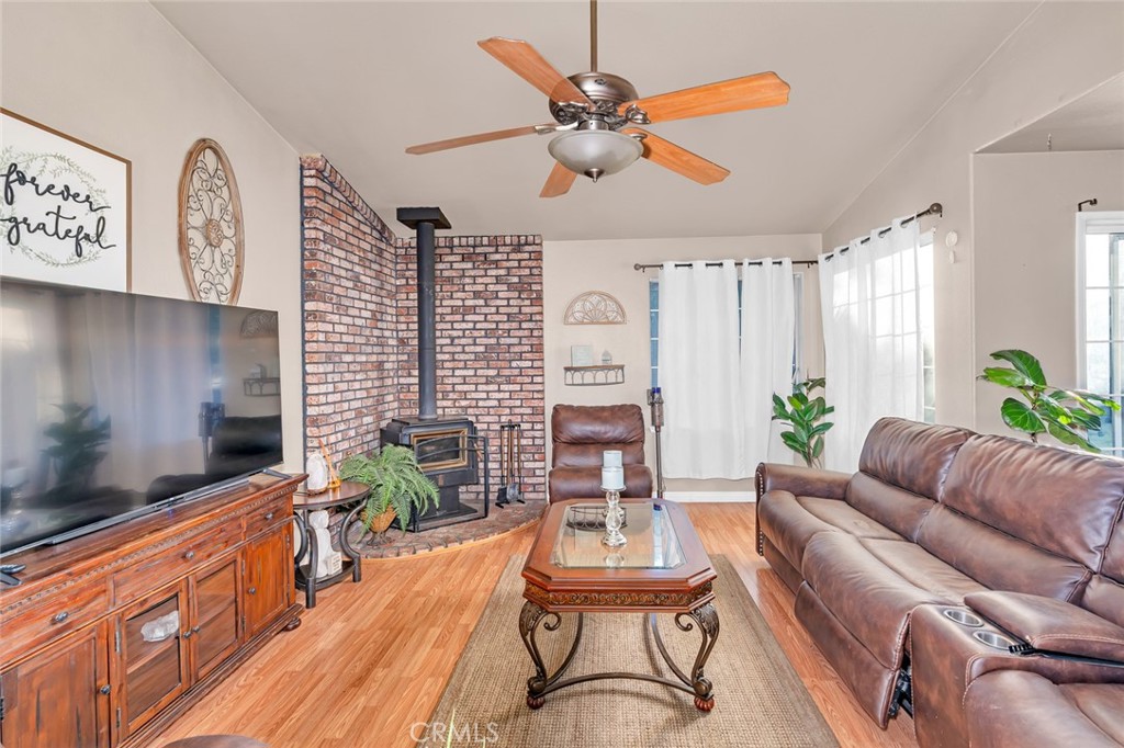 1417 E 20th, Merced, CA 95340