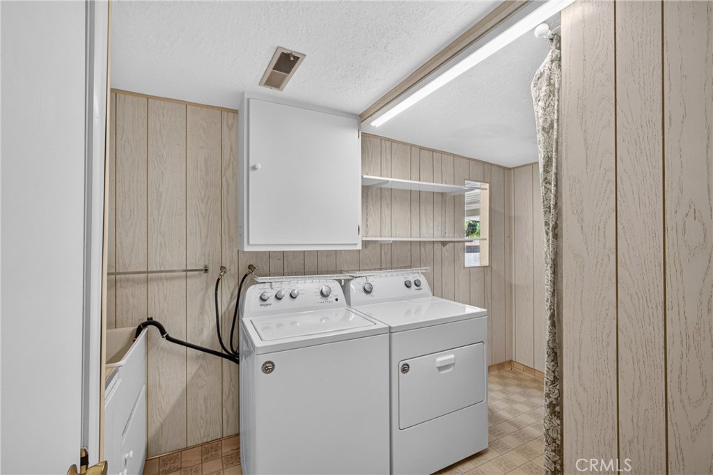1163 Santa Lea, Los Banos, CA 93635